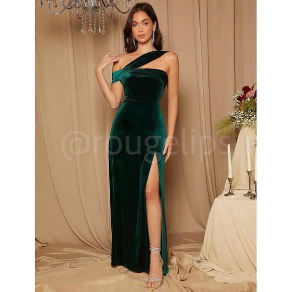 Dark Green Velvet Asymmetric Shoulder Maxi Dress High Leg Slit - Picture 5 of 8
